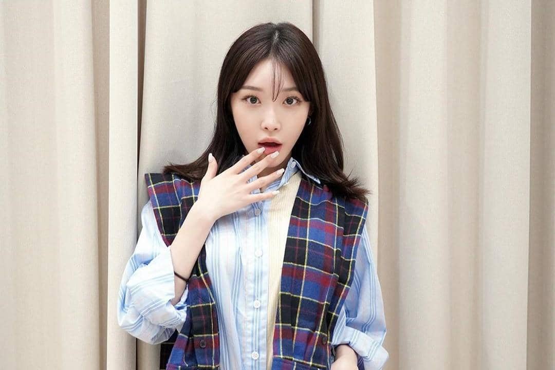 Instagram.com/chungha_official