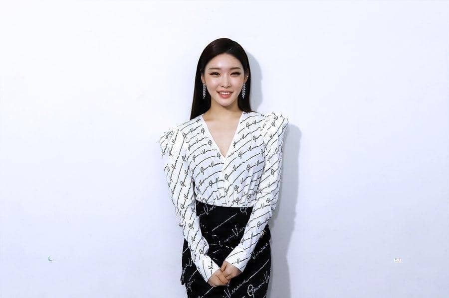 Instagram.com/chungha_official