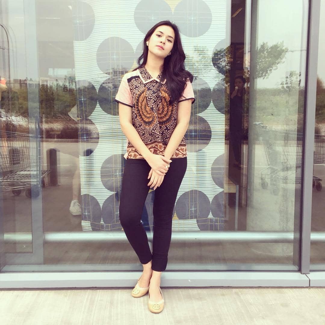 Instagram: @raisa6690