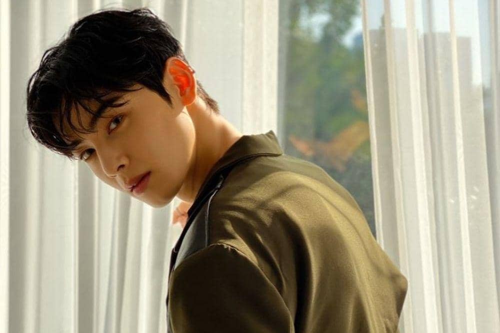 instagram.com/eunwo.o_c