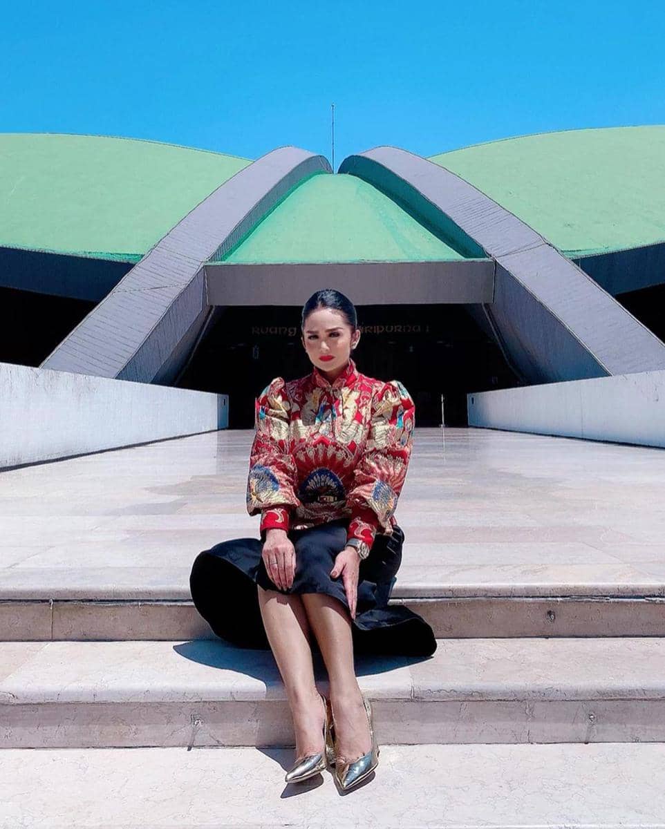 Instagram.com/krisdayantilemos