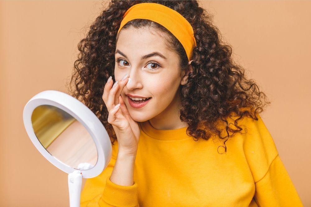 7 Rekomendasi Moisturizer yang Cocok untuk Kulit Berjerawat
