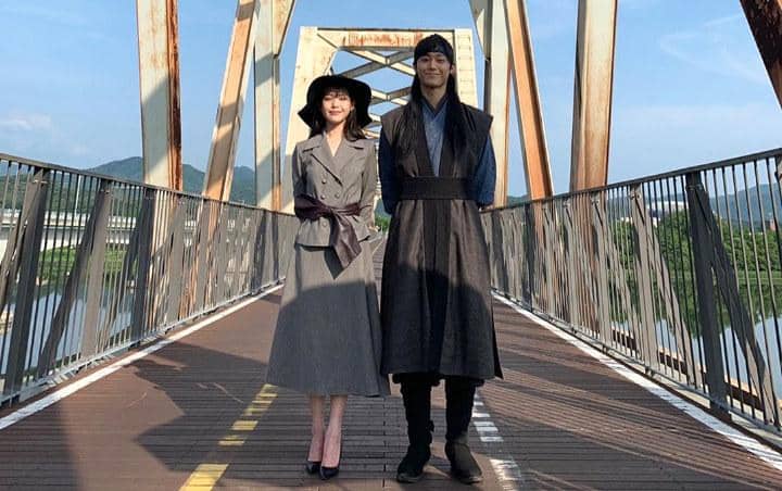 Instagram/fullmoon.long