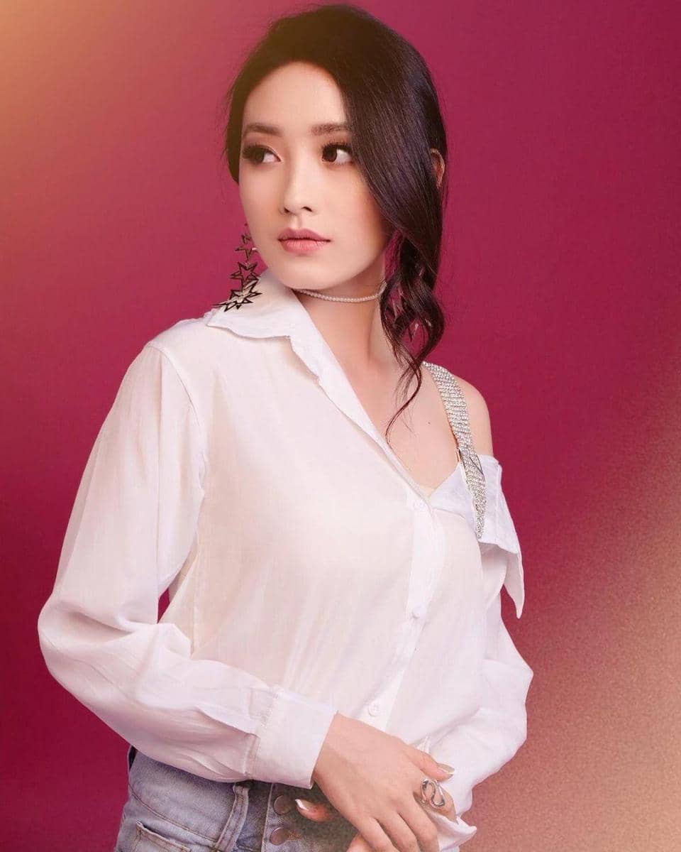 Instagram.com/natashawilona12
