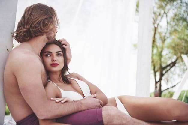 freepik.com/standret