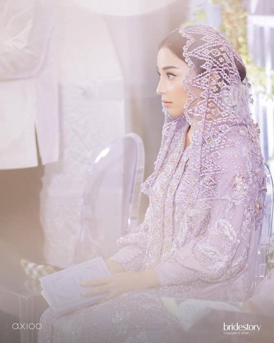 Instagram.com/thebridestory, axioo