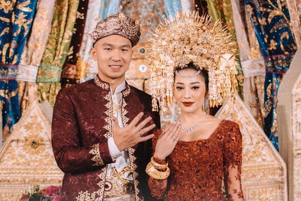 Instagram.com/thebridestory, morden.co