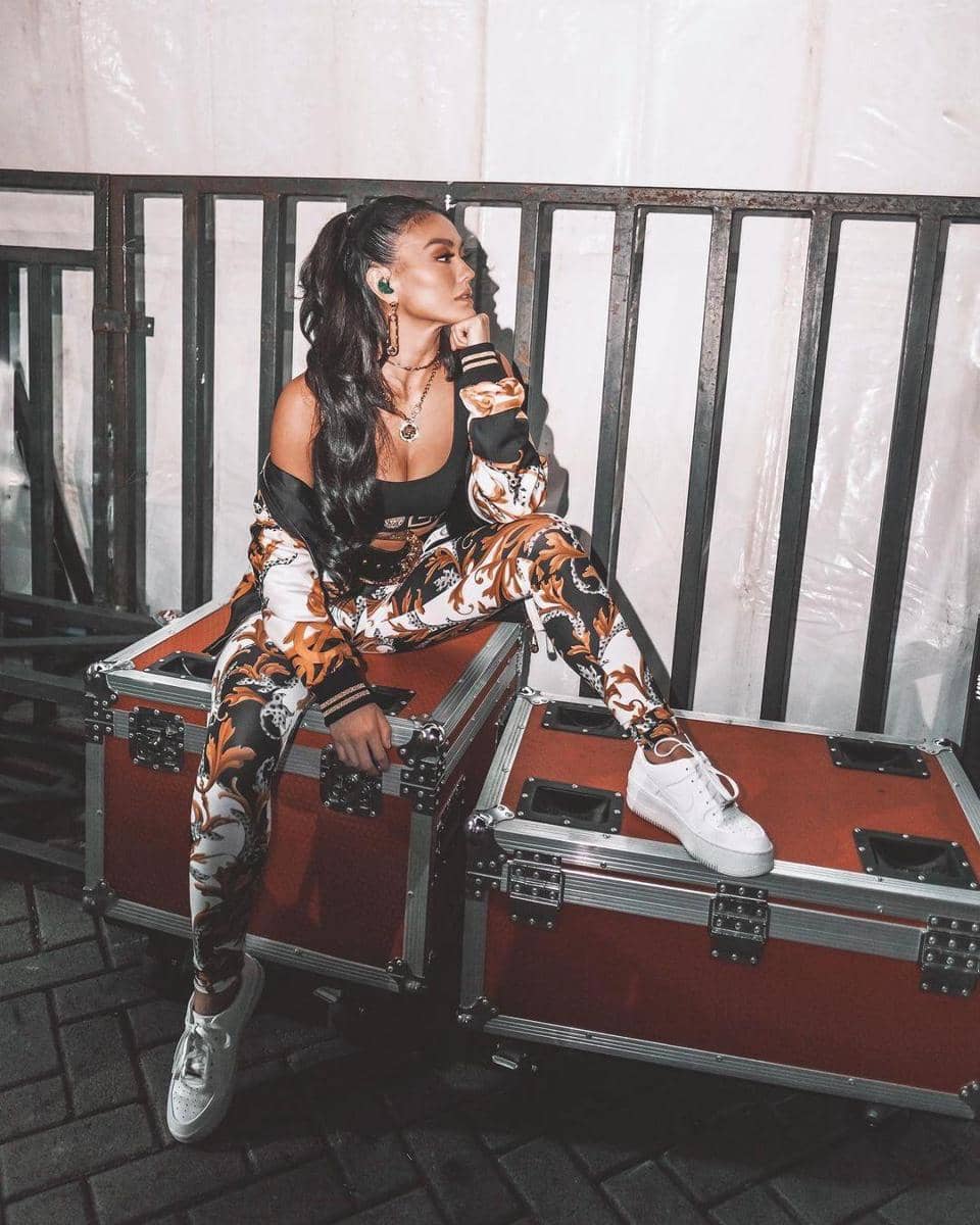 Instagram.com/agnezmo