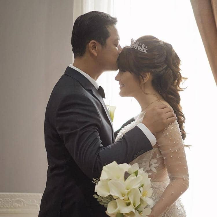 Instagram.com/angelalee87