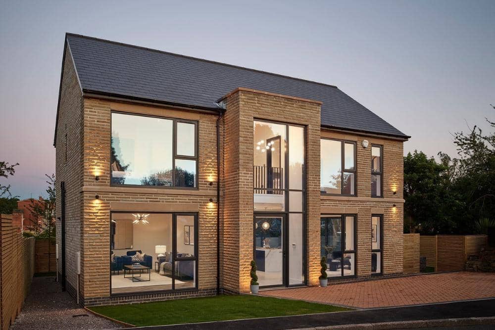 twitter.com/@INTERIORPORN1