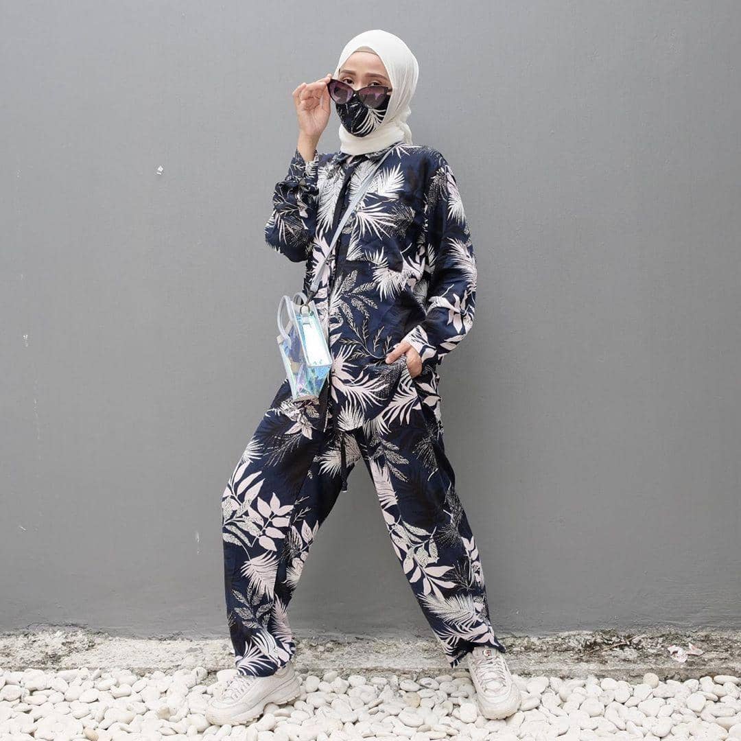 Instagram.com/ussiyfauziah