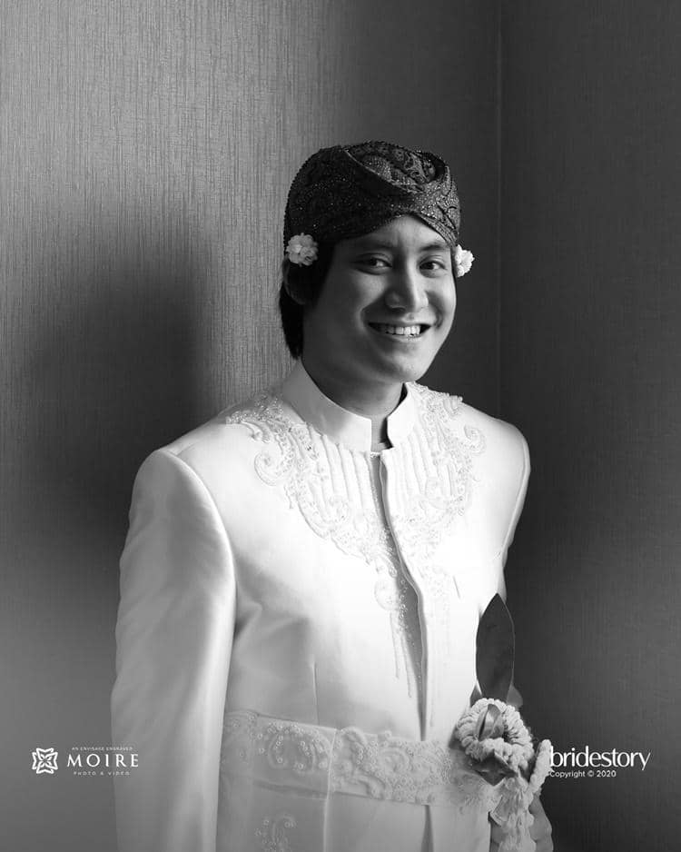 Instagram.com/thebridestory, moirephoto