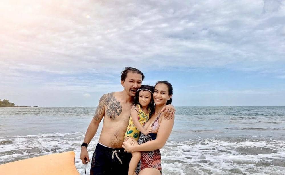 Instagram.com/atiqahhasiholan