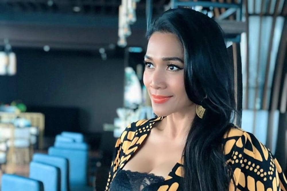 Instagram.com/annecoto