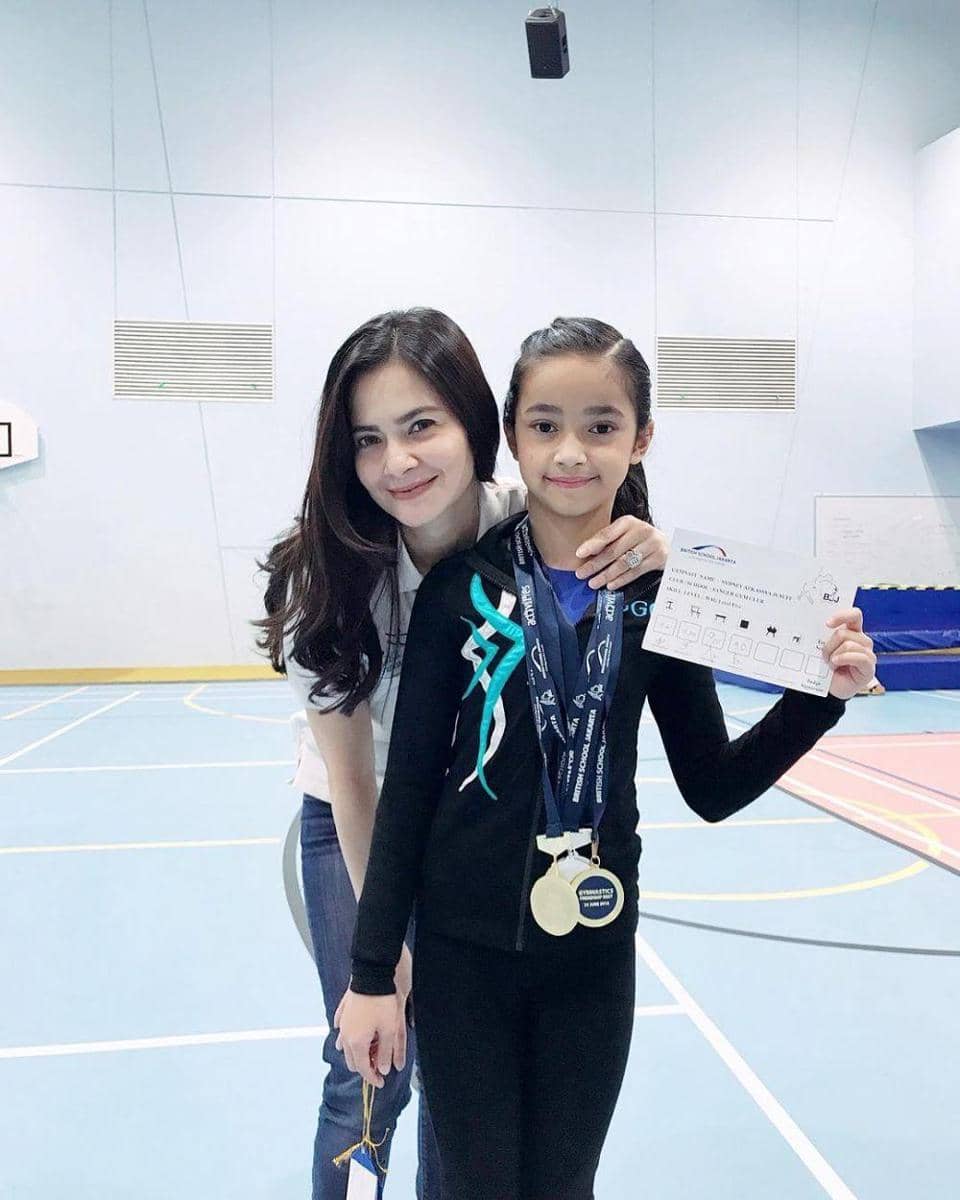 Instagram.com/cuttaryofficial