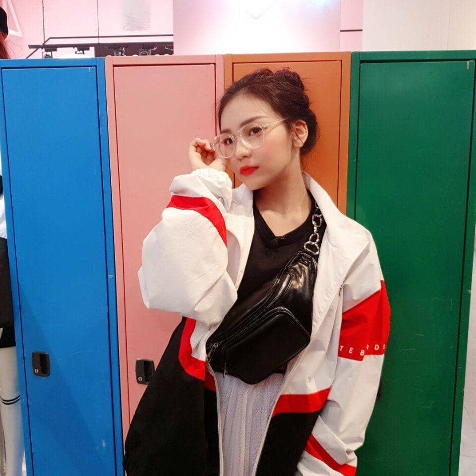 Instagram.com/ummmmm_j.i