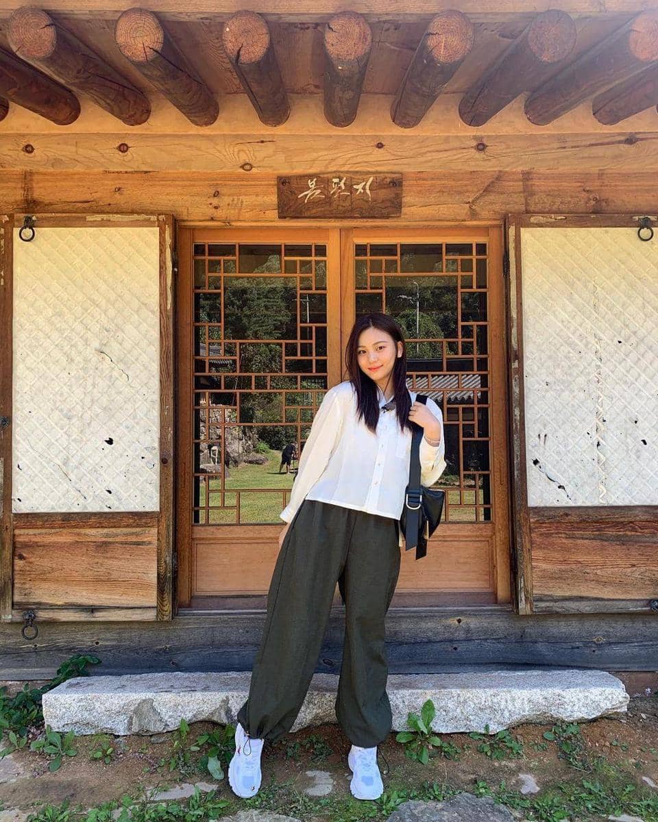 Instagram.com/ummmmm_j.i