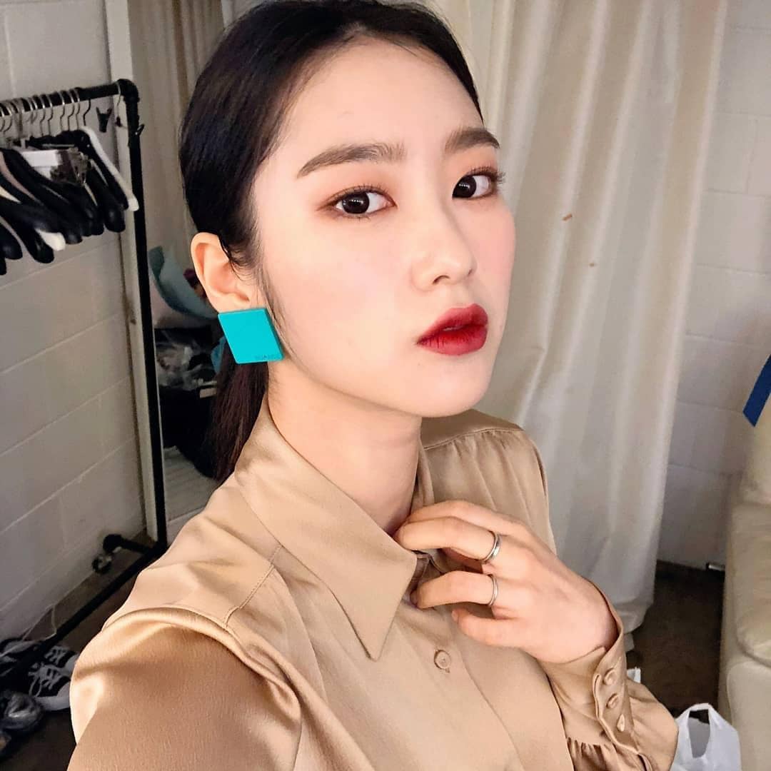 instagram.com/jiholic_omg/