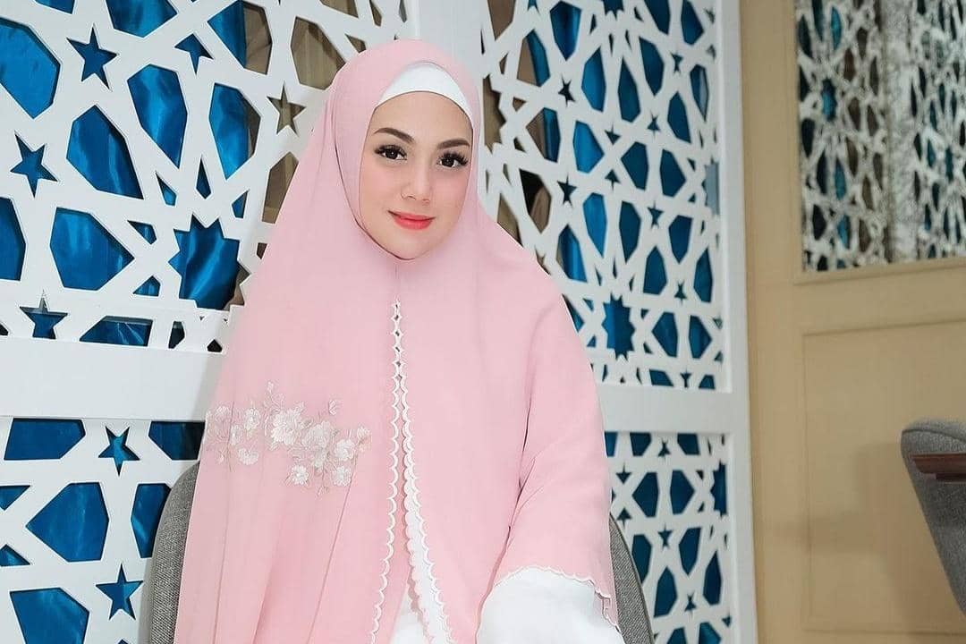 Instagram.com/celine_evangeslita