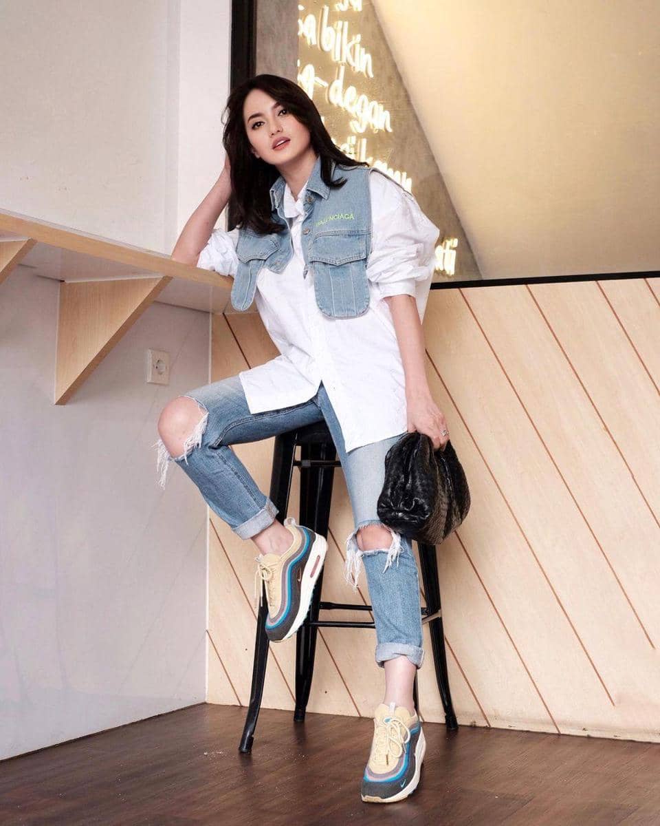 Instagram.com/ririnekawati