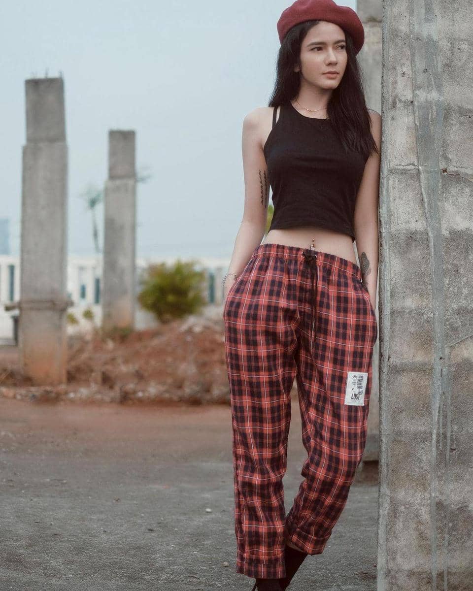 Instagram.com/ncit90