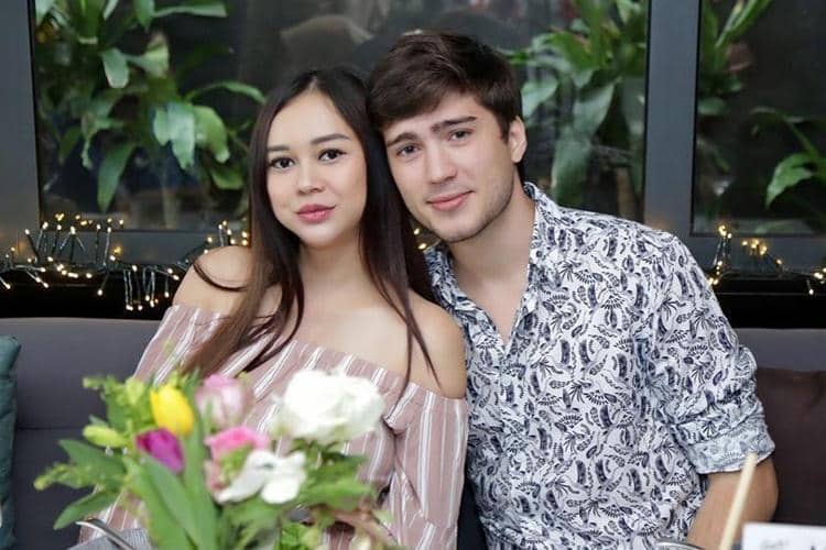 Instagram.com/aurakasih