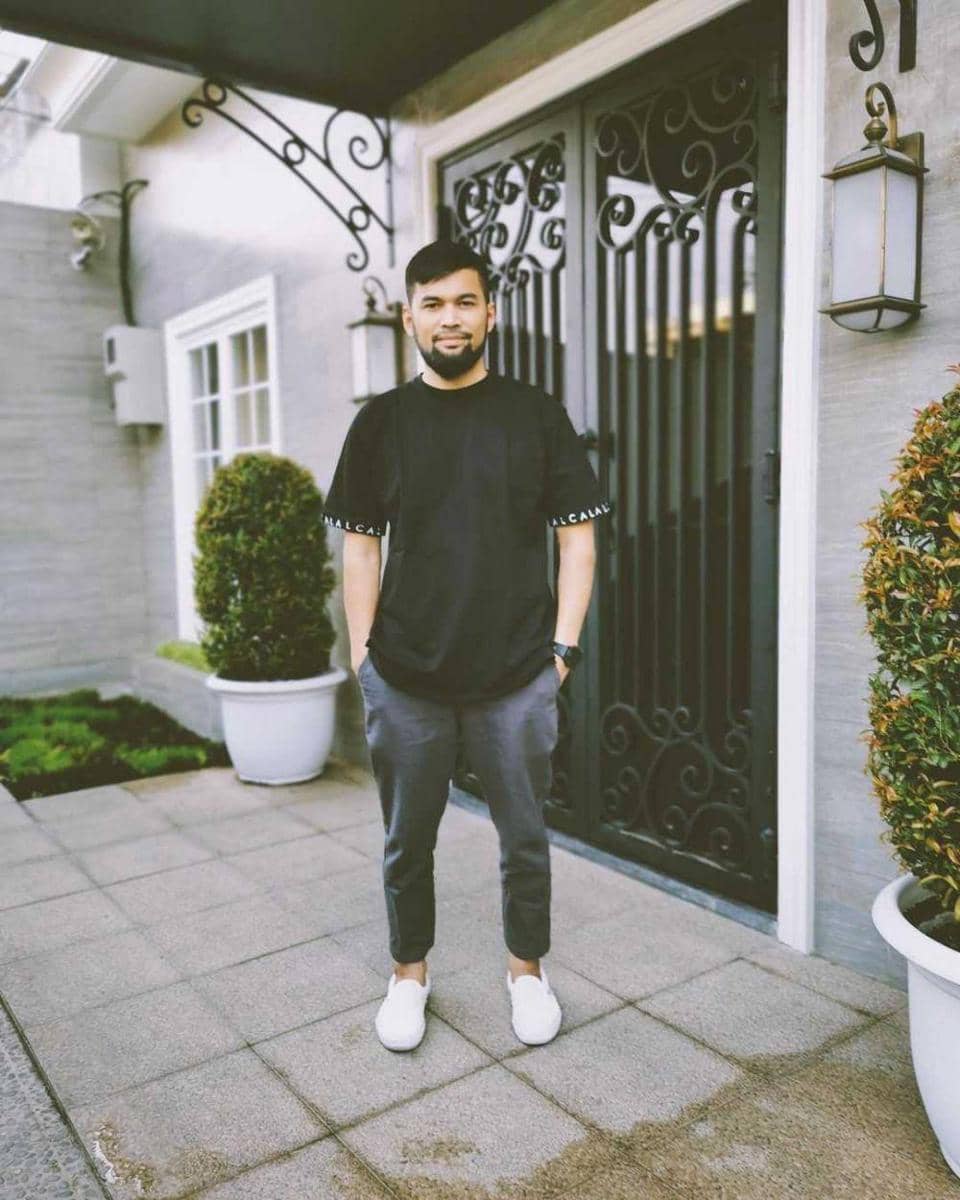 Instagram.com/teukuwisnu