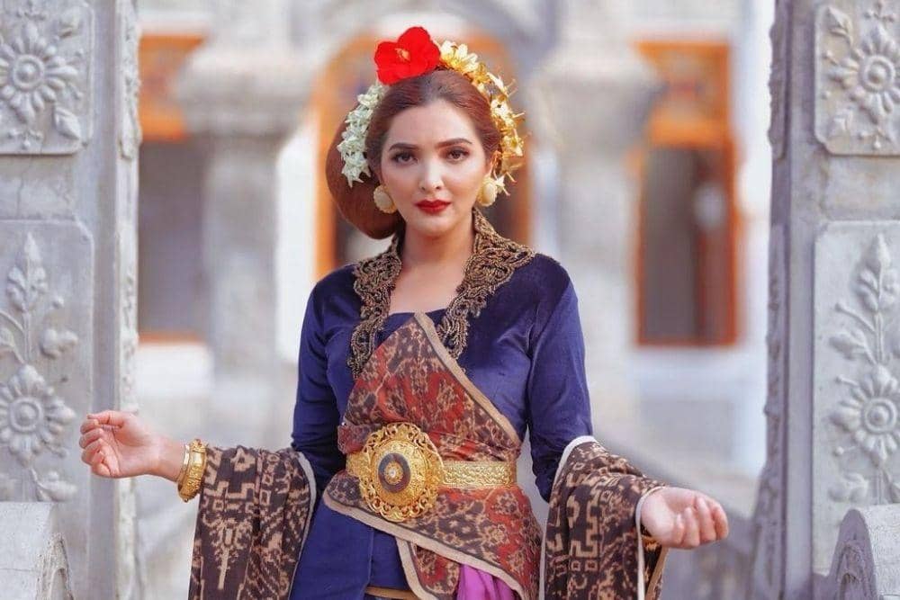 instagram.com/ashanty_ash