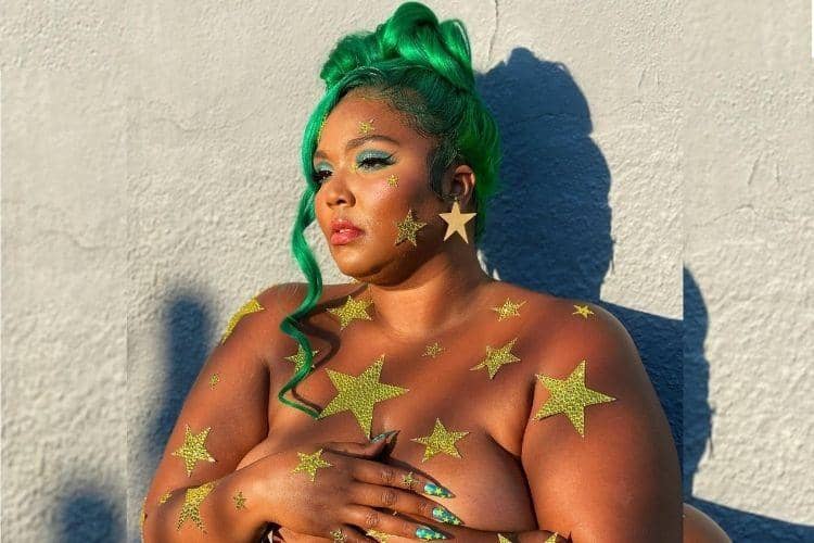 Instagram.com/lizzobeeating