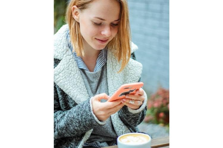 unsplash.com/@eugenechystiakov