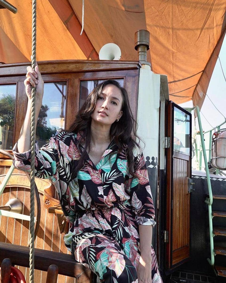 Instagram.com/nadinelist