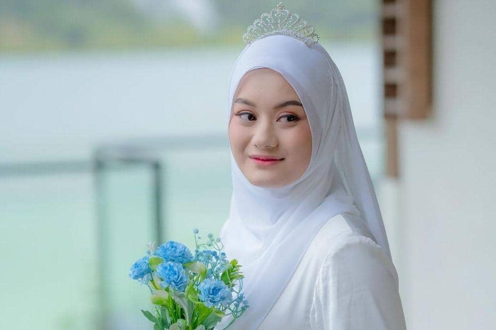 instagram.com/dindahw