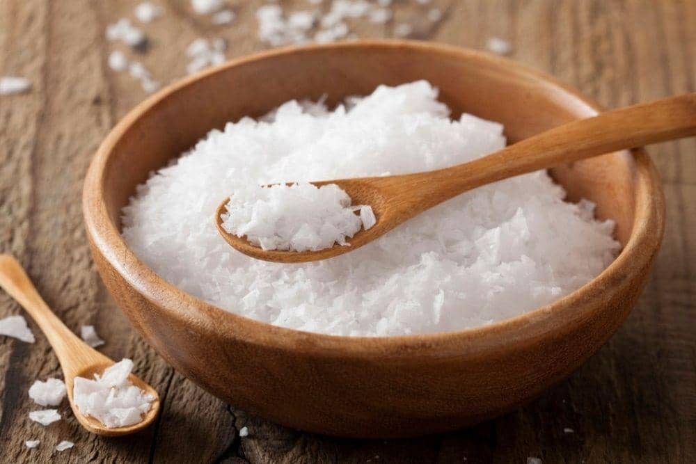 Cara memutihkan gigi kuning secara alami/medium.com