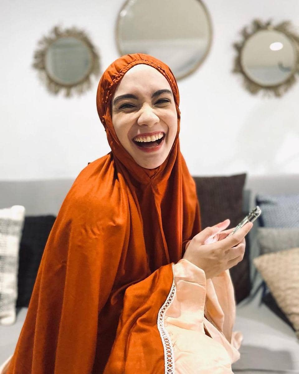 Instagram.com/putriannesaloka