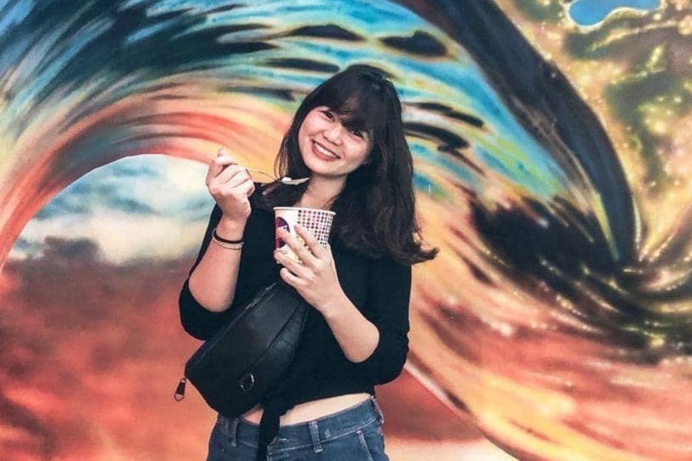 instagram.com/oliviasumargo