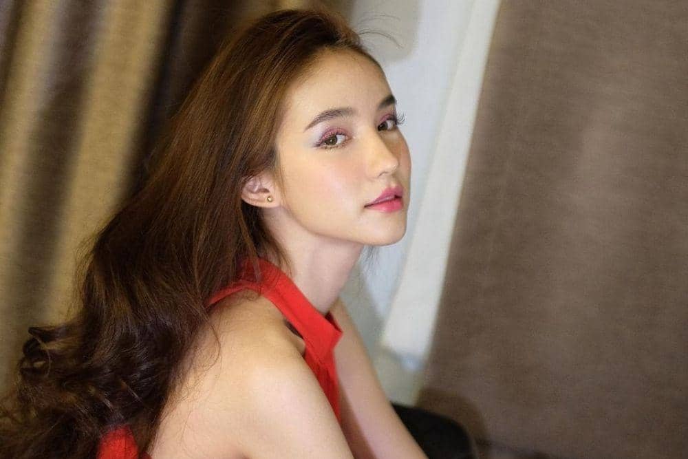 instagram.com/yoshirinrada