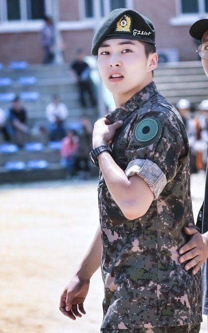 Twitter.com/tomasinwho