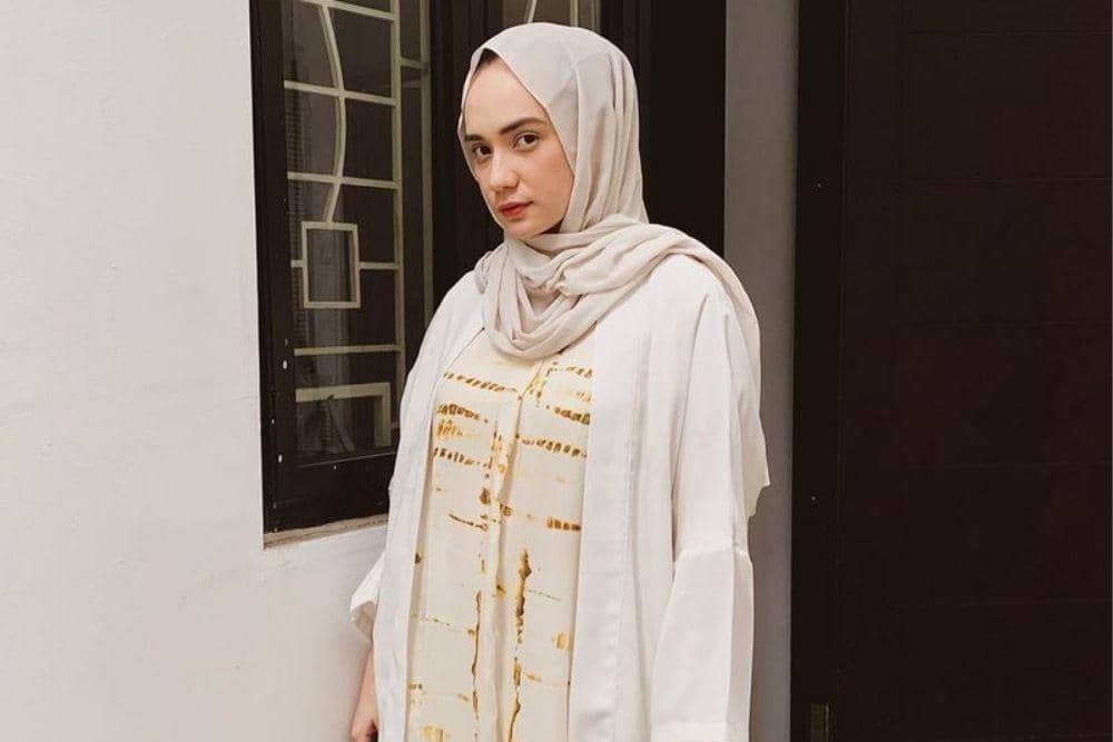 instagram.com/putriannesaloka