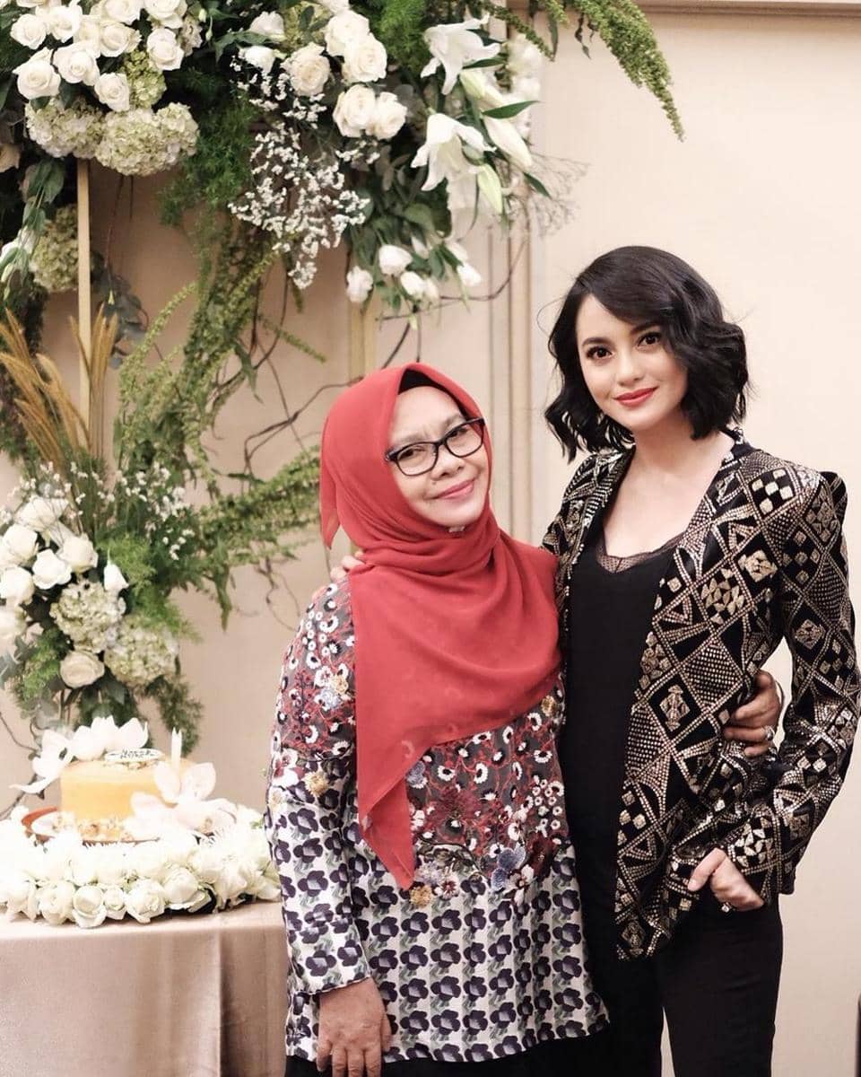 Instagram.com/ririnekawati