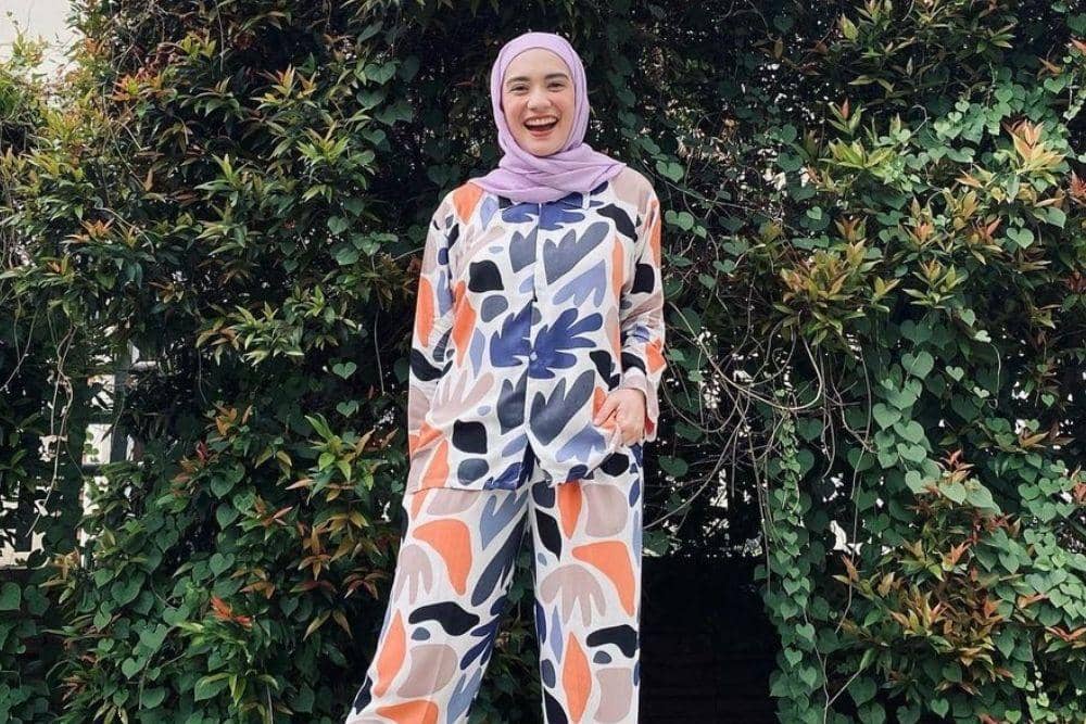 instagram.com/putriannesaloka