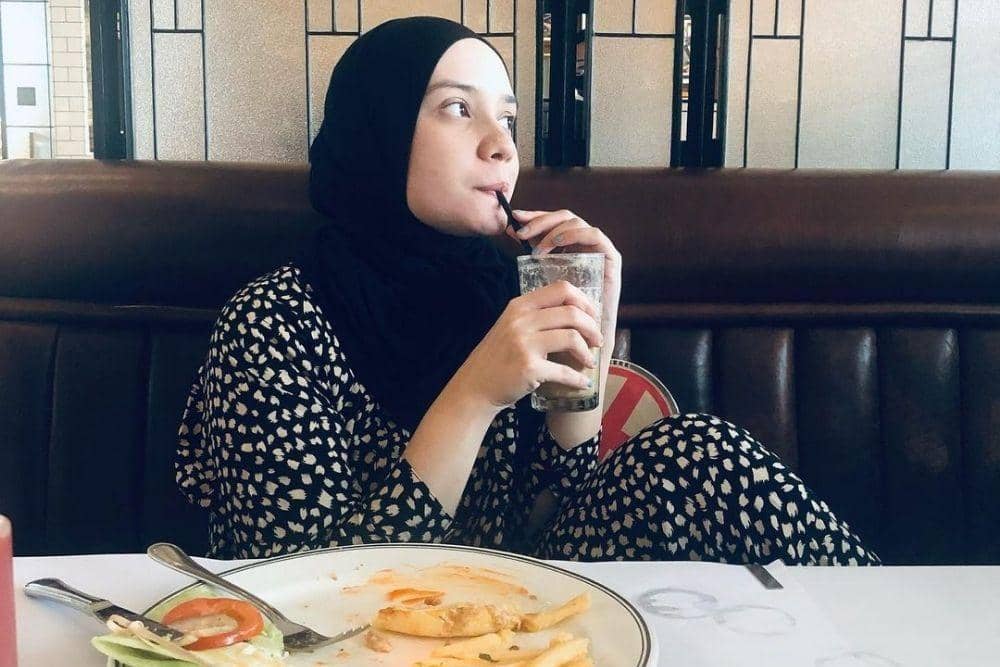 instagram.com/putriannesaloka