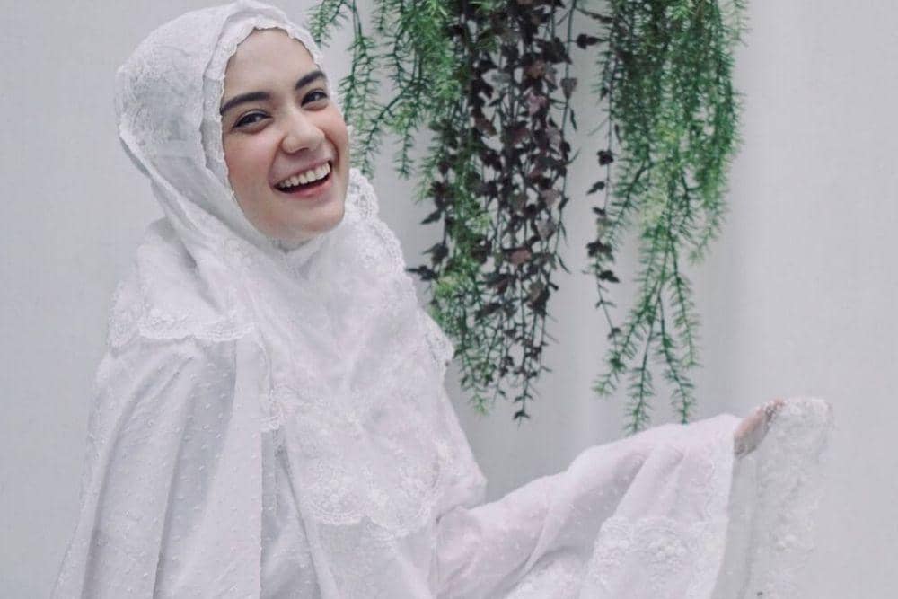 instagram.com/putriannesaloka