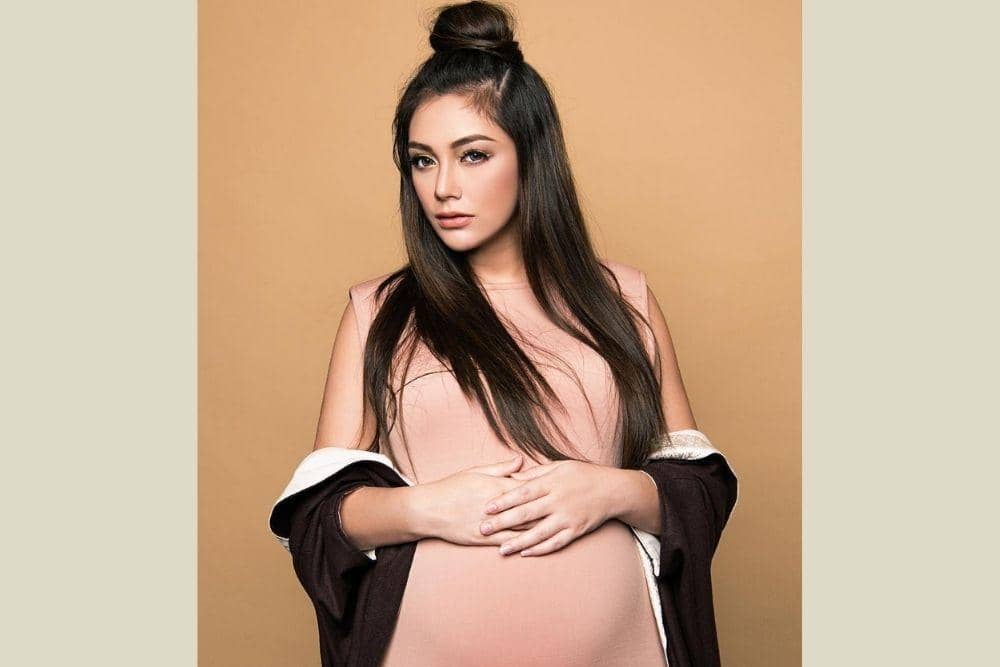 instagram.com/celine_evangelista