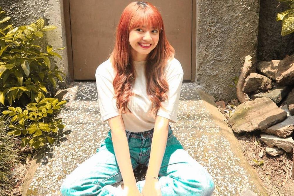 Disebut Mirip Lisa 'BLACKPINK', Intip 5 Potret Centil Shella Ganiswara