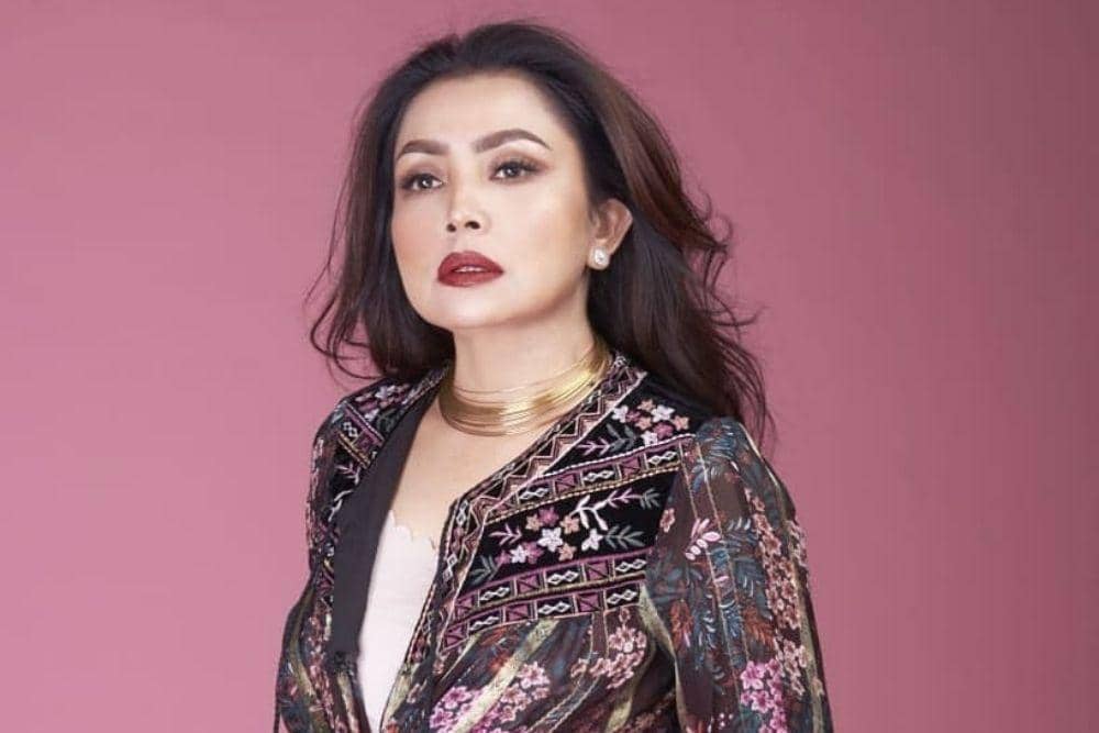 instagram.com/mayangsari_official