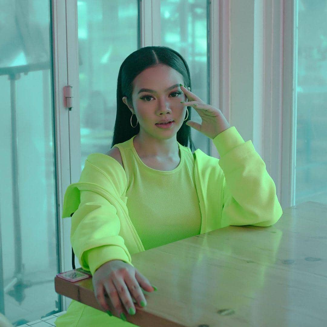 instagram.com/yurayunita/