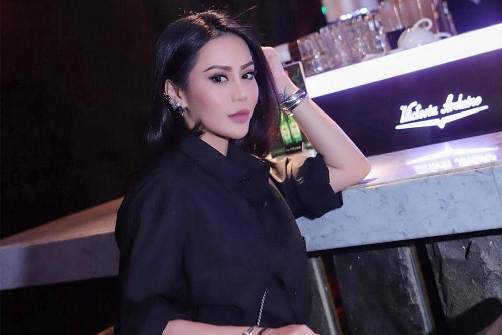 instagram.com/vickyzainal24