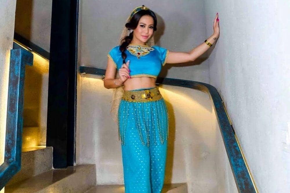 instagram.com/vickyzainal24