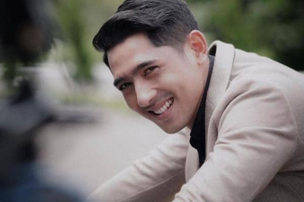 Kini Naik Daun, Ini 5 Sumber Kekayaan Arya Saloka