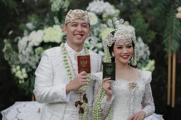 Instagram.com/yurayunita